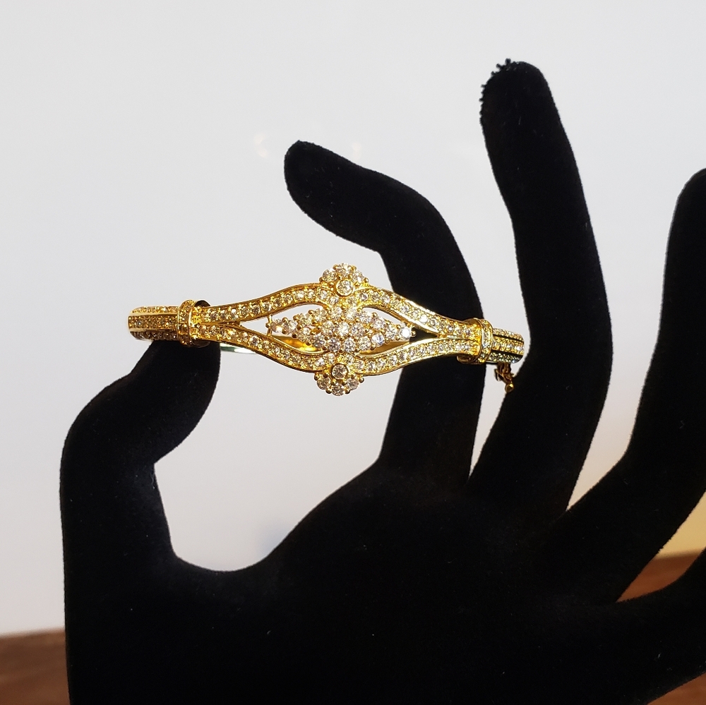 18K Gold Plated Bangle Bracelet
